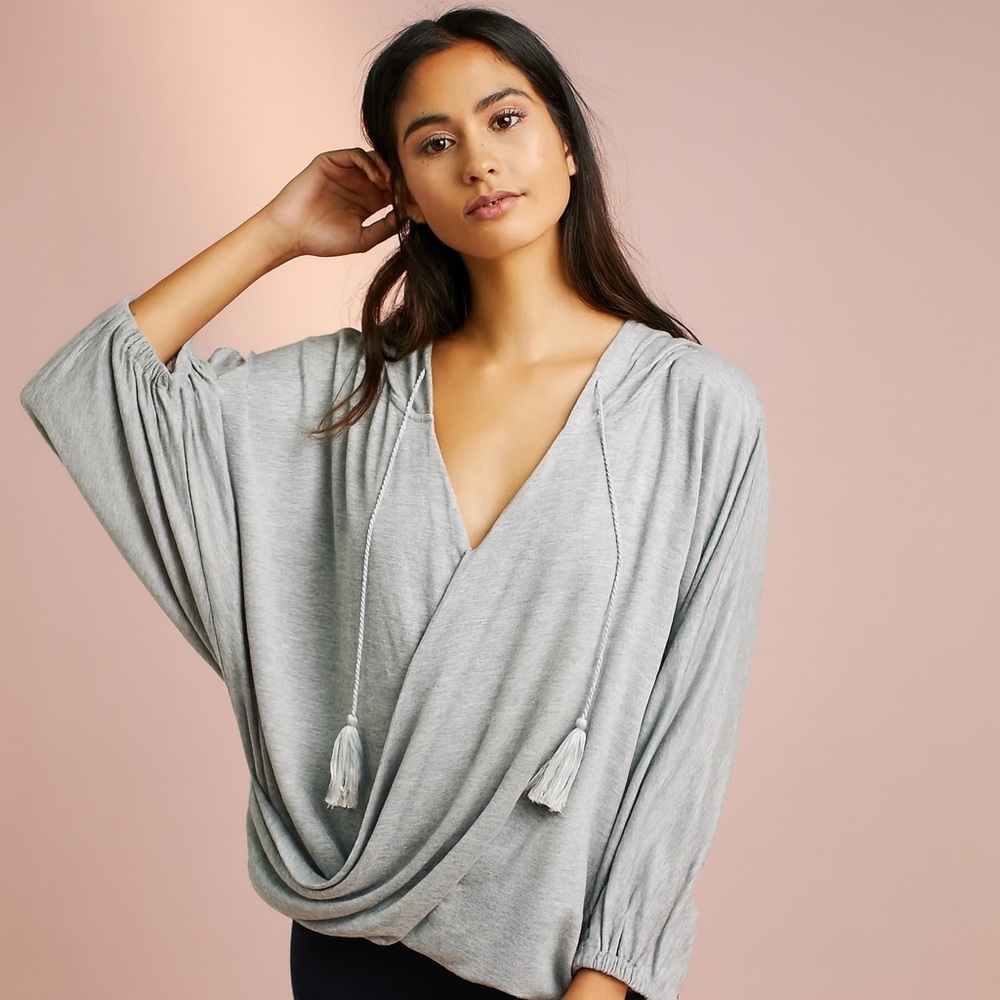 Saturday/Sunday Anthropologie Surplice Hooded Poncho Pullover Size M/L Gray Wrap